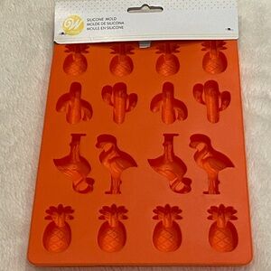 Wilton Tropical Silicone Candy Candies Mold Orange 16 cavities NWT